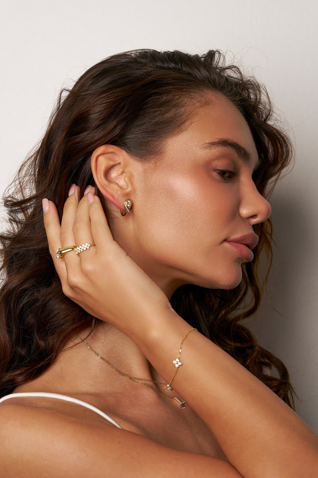 Pulseira Flor de Moissanite com Banho de Ouro Ariana