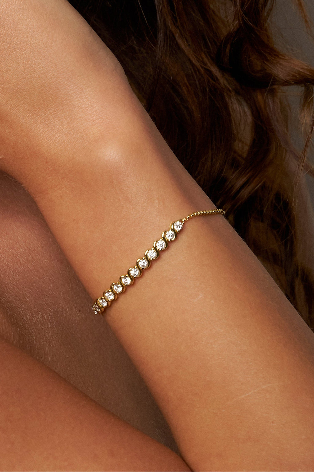 Pulseira de Moissanite com 12 Pedras e Banho de Ouro Callista