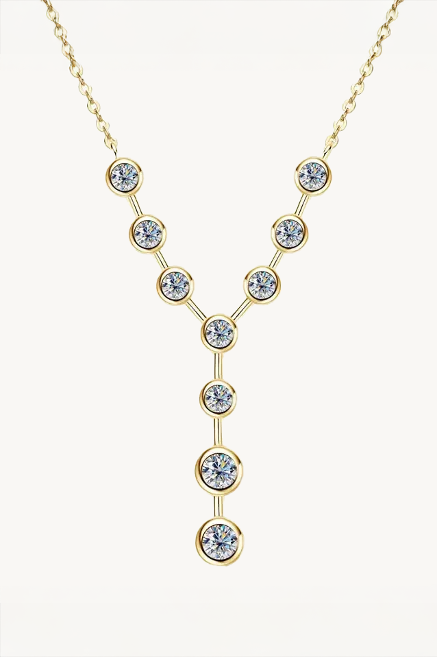 Colar Gravatinha de Moissanite com Banho de Ouro Celeste