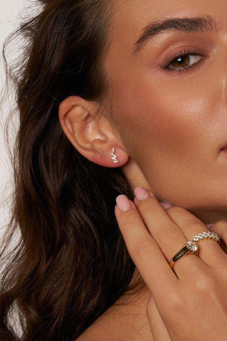 Brinco Folhas de Moissanite com Banho de Ouro Elara