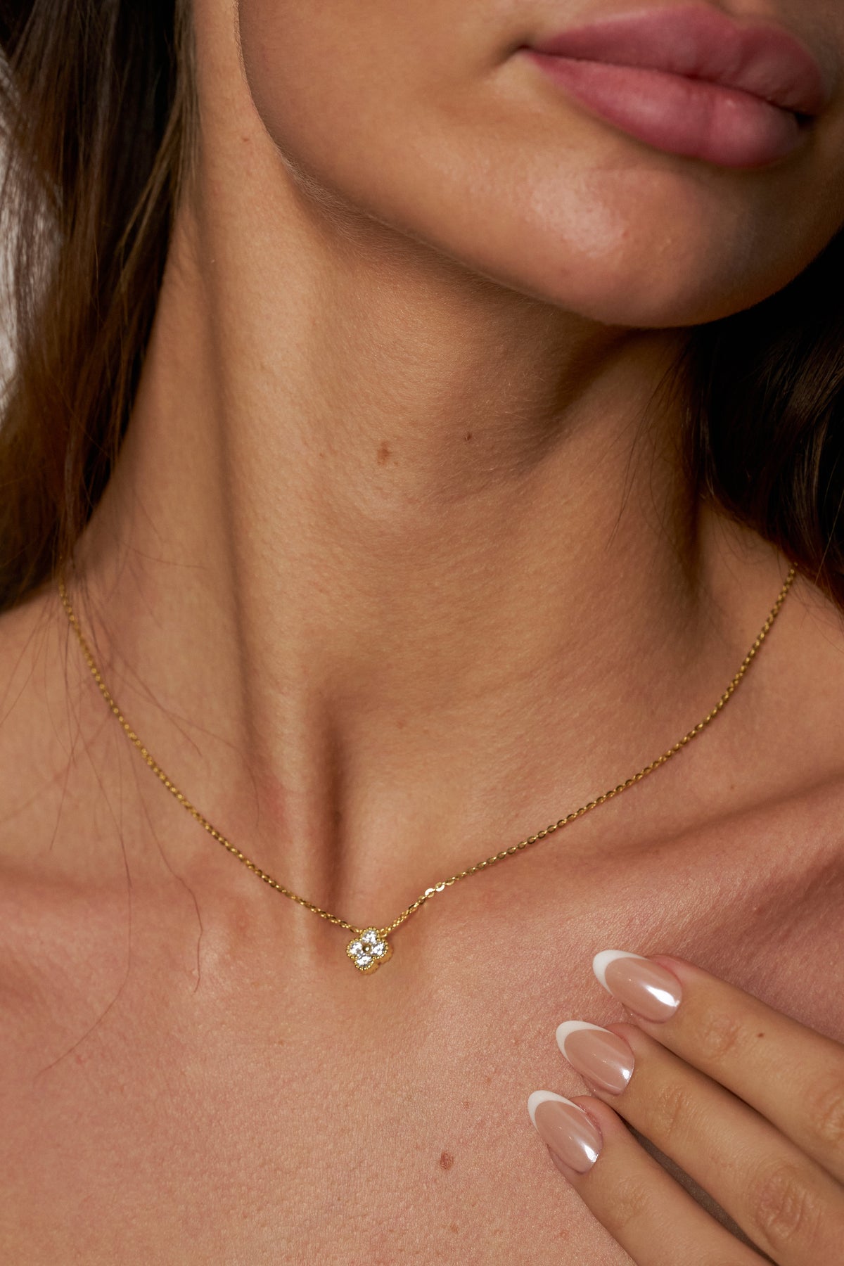 Colar Trevo da Sorte de Moissanite com Banho de Ouro