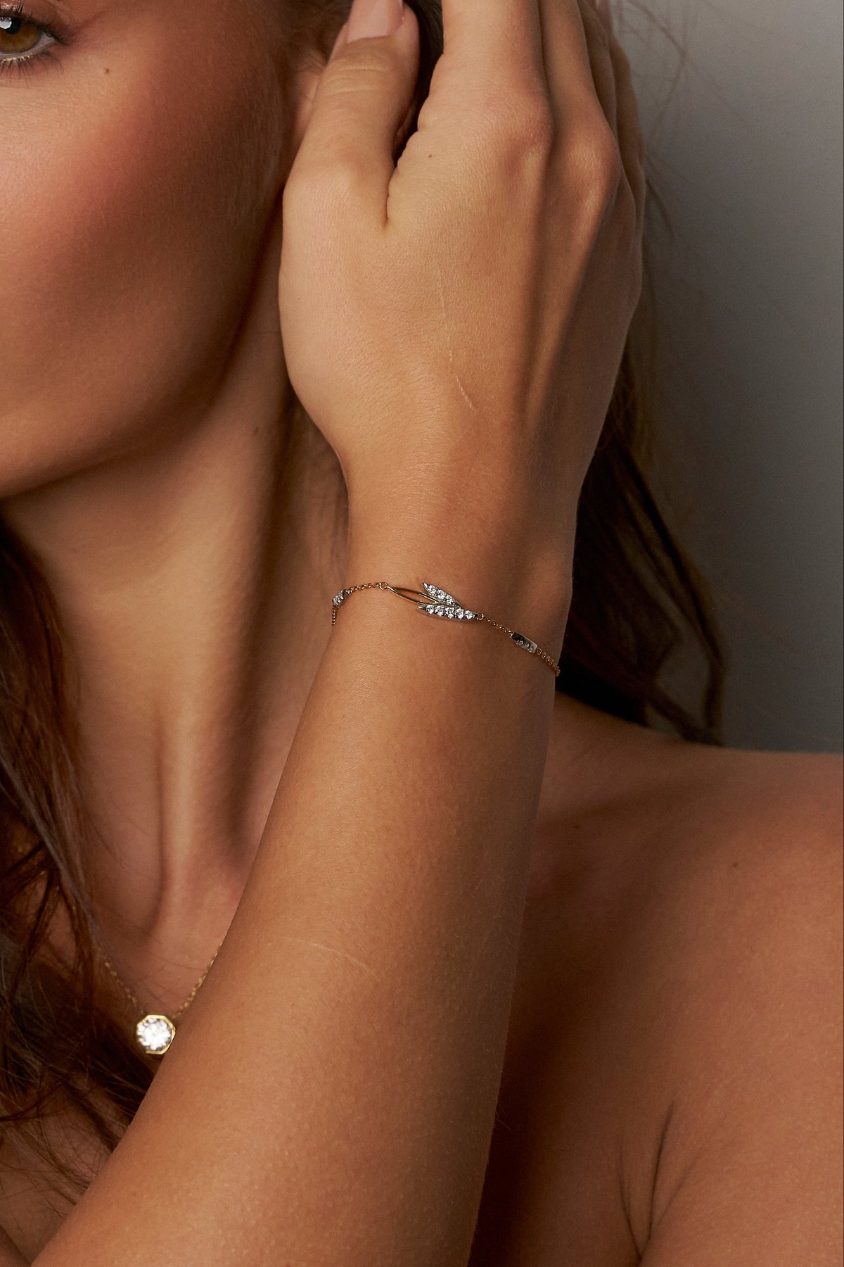 Pulseira Navete de Moissanite com Banho de Ouro Lyra