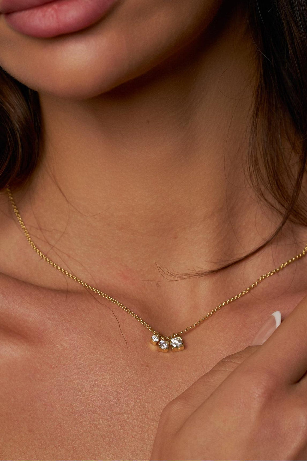 Colar Trilogia de Moissanite com Banho de Ouro Trinity
